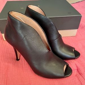 Halogen Harowen Leather Booties - Size 7M
